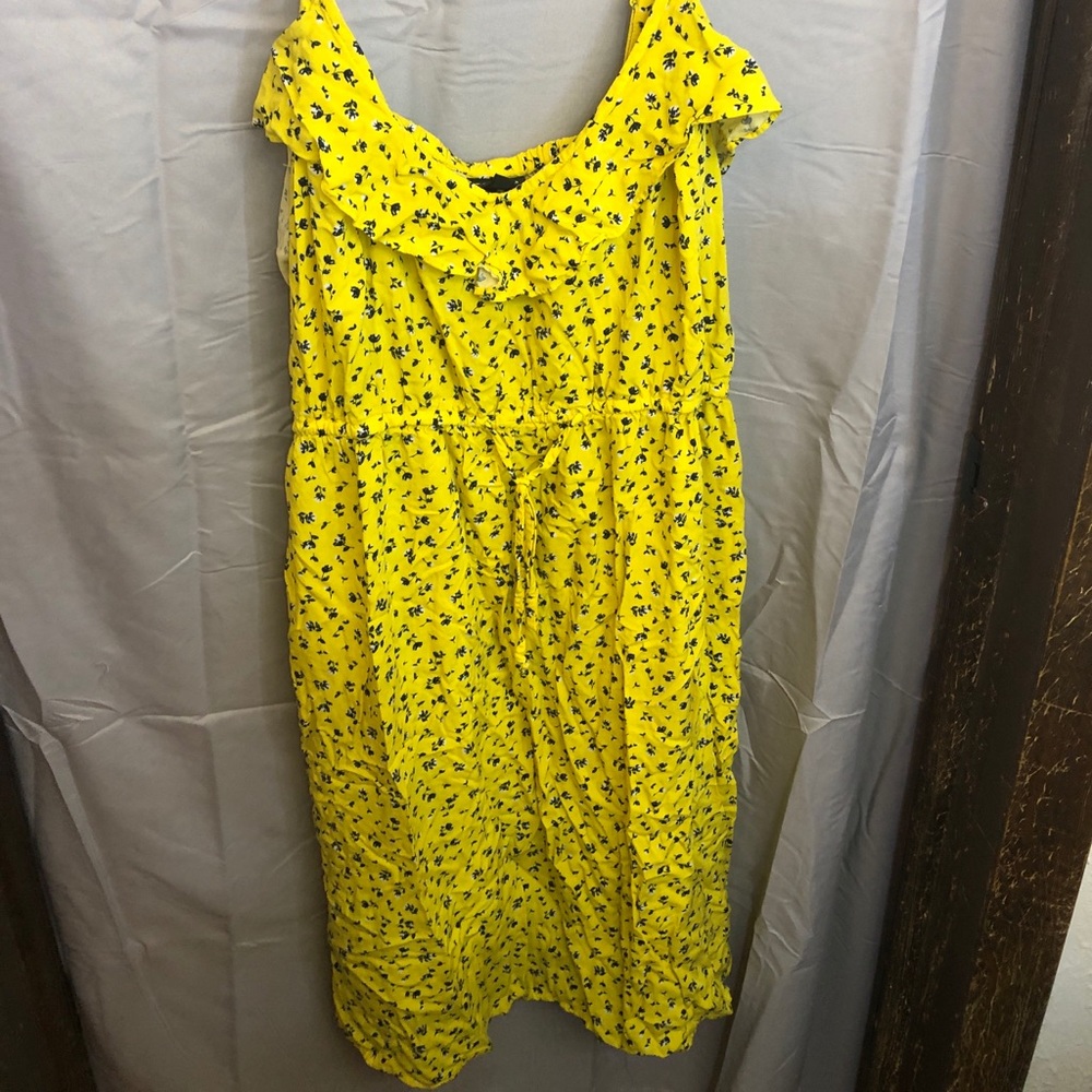 Yellow/Navy Floral Sun Dress